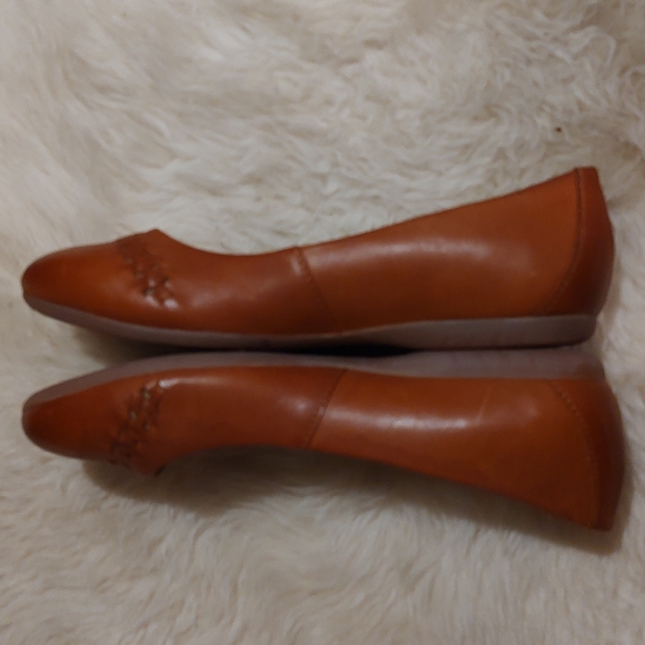 Born Madeleine Flat - Picture 2 of 5